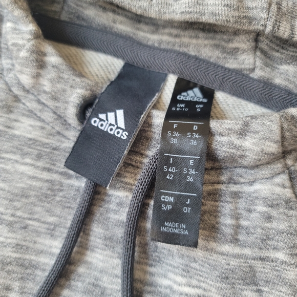 Adidas sweat sleeve less top with hoodie - Picture 4 of 5
